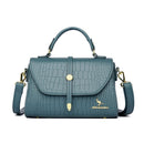 BOLSA-FEMININA-DE-COURO-MODELO-CROSSBODY-AZUL