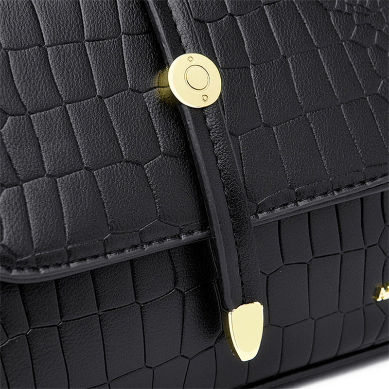 BOLSA-FEMININA-DE-COURO-MODELO-CROSSBODY.5