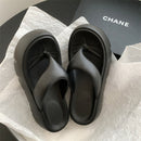CHINELO FLATFORM ARKIN LISS PRETO